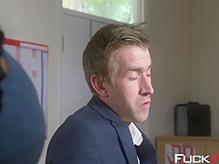 Nicolette Shea In The New Girl Episode