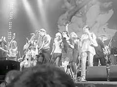 Akvarium Rock Grup Nude Girls in Show