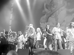 Akvarium Rock Grup Nude Girls in Show