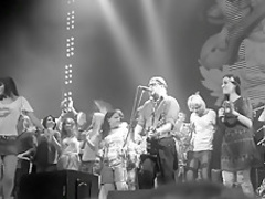 Akvarium Rock Grup Nude Girls in Show