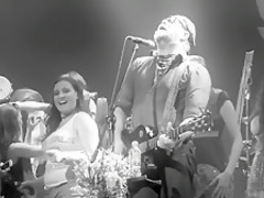 Akvarium Rock Grup Nude Girls in Show