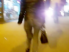 Nice chubby ass at night