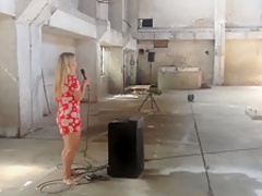 Naked on Stage 85 Lenka Klodova Naked Forms Festival of Run