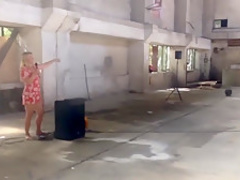 Naked on Stage 85 Lenka Klodova Naked Forms Festival of Run