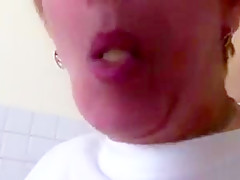 Mature mabel masturbating