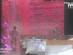 Paparazi-Naked Hollywood Stars-16 Ronaldo Fraga