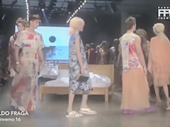 Paparazi-Naked Hollywood Stars-16 Ronaldo Fraga