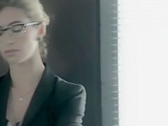 Florencia Pineyro, Celeste Gonzalez & Arvil Pilot - Sexomnia Ep 02