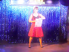 Burlesque Strip SHOW 147 Lucky Minx