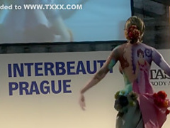 Bodypaint Fashionshow Nude Show Prague