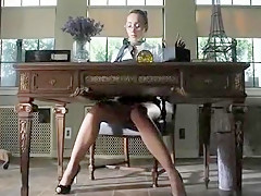 Crazy Office, Anal sex scene