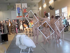 Naked on Stage NoS 354