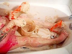 Heelgoddess getting real messy with cake mix