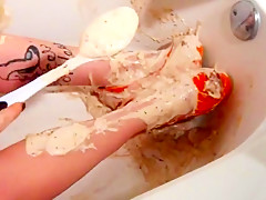 Heelgoddess getting real messy with cake mix
