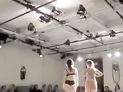 Naked on Stage-131 N6