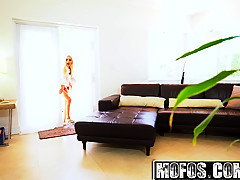 Mofos - Pervs On Patrol - Naomi Woods - Thick Dick for Tight Spinner