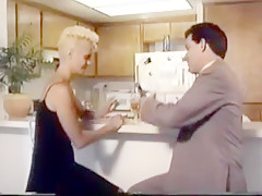 Friendship with the short hair