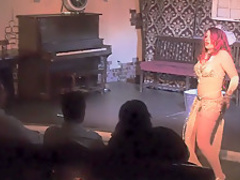 Burlesque Strip SHOW 121