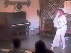 Burlesque Strip SHOW 121