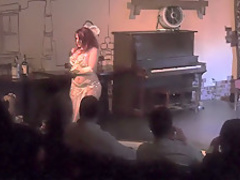 Burlesque Strip SHOW 121