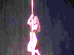 Mega pole-dance