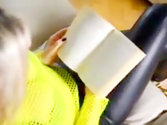 Nicole 24 footjob the queen 3