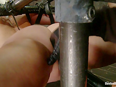 Orlando & Lorelei Lee & Cherry Torn in Claire & Orlando vs Lorelei & Cherry - DeviceBondage