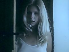 Rea Mole & Hannah Arterton - Hide and Seek aka Amorous (2014)