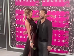 Chrissy Teigen Paparazi