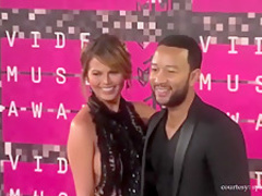 Chrissy Teigen Paparazi