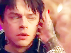 Rihanna - valerian and the city of a thousand planets