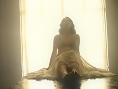 Never Forget (2012) Lena Katina, Yulia Volkova (ex-Tatu)