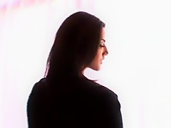 Babe Masturbates home alone DMvideos