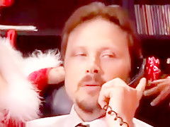 Celebrando la navidad con dos guarras calientes