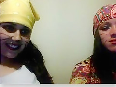 kalin yaragimi gostermece oynarken ben