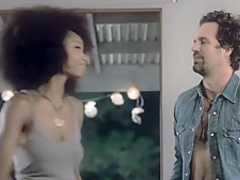 The Kids Are All Right (2010) Julianne Moore and Yaya DaCosta