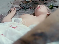 Au fond des bois (2010) Isild Le Besco