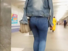 Hot russian wriggle ass in metro 2