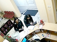 Cute brunette college girl on solarium small tits puffy niples