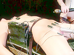 Aiden Starr & Bobbi Starr & Isis Love & Cassandra Nix in Make Us Cum Slut - Electrosluts