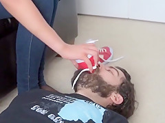 Stinky pantyhose under jeans