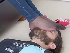 Stinky pantyhose under jeans