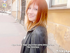 Tricky Agent - Lili Fox - Spontaneous porn debut