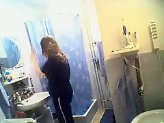 Exotic Showers, BBW xxx scene