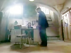 Elodie cherie en flic salope