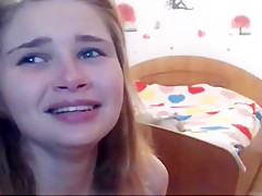 Sexy girlfriend deepthroats and gets facial cumshot