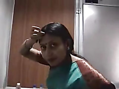 indian honeymoon pair