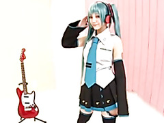 Vocaloid Cosplay - Miku Hatsune