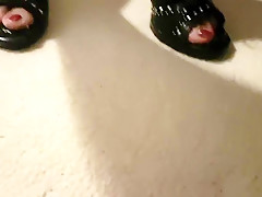 Crazy Cumshot, Wife adult video