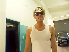 Incredible Brunette, Gaping xxx video